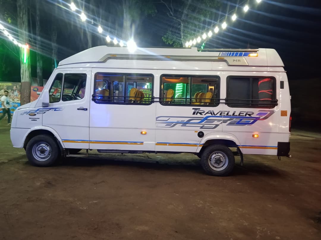 Top Places Near Delhi for Group Travel by Tempo Traveller